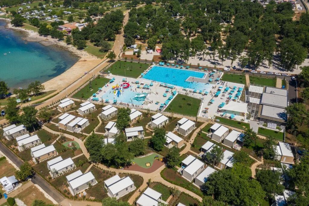 Adriamar Mobile Homes In Camping Park Umag Eksteriør bilde