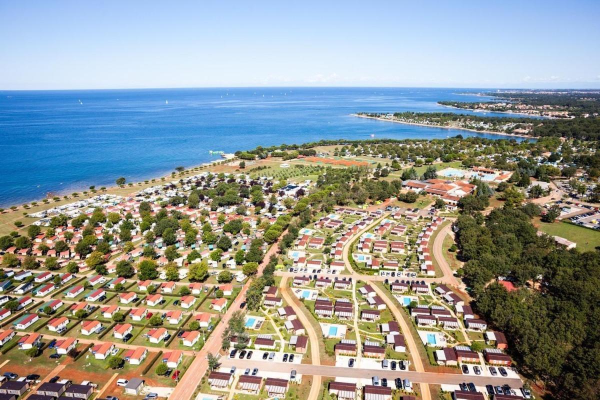 Adriamar Mobile Homes In Camping Park Umag Eksteriør bilde